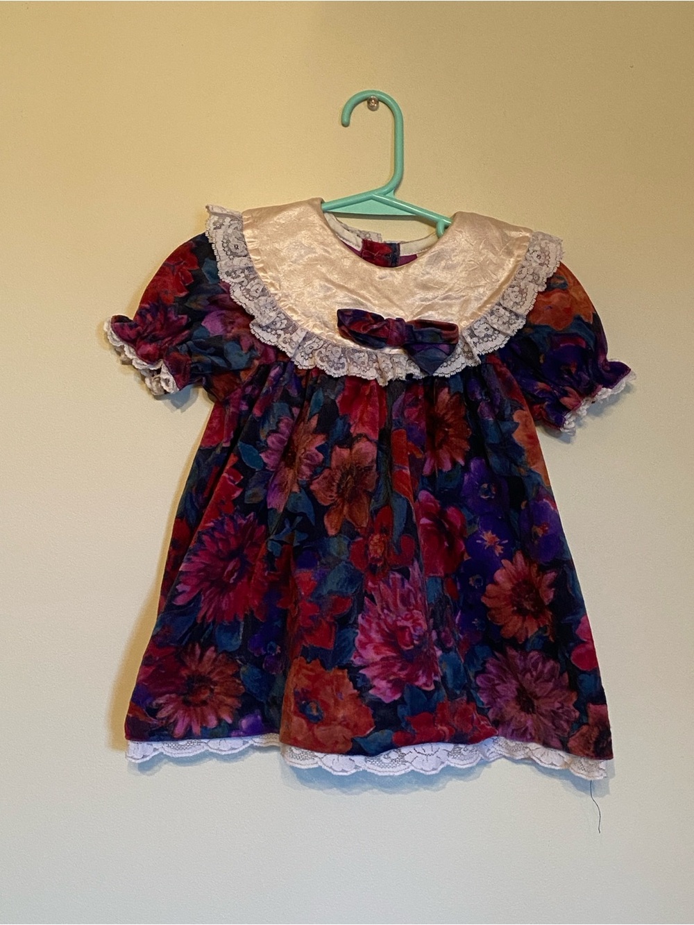 Vintage Girls Floral Velvet Dress with Lace Collar - Purple Multi